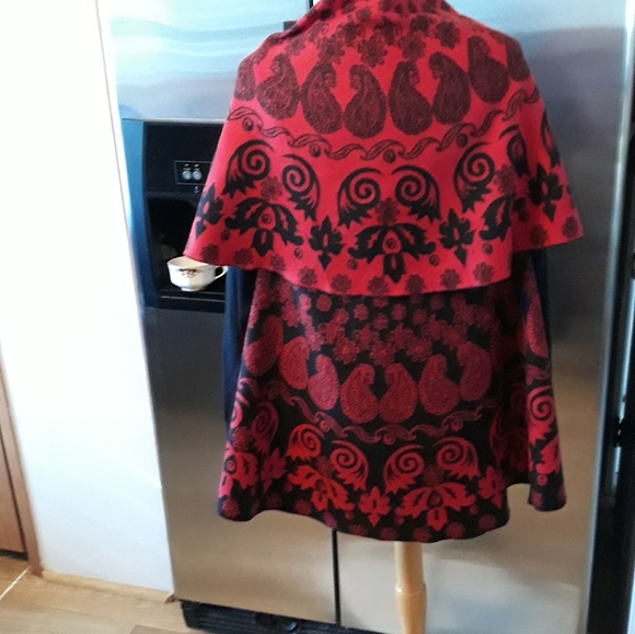 Vintage Shawl/ Sweater  A131 - Picture 3 of 14